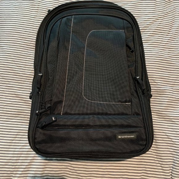 Brenthaven Metrolite Travel Laptop Backpack Fits 15.6 Inch TSA Compliant